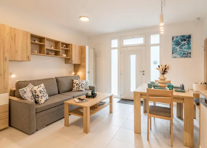 Jegmadar & Fekete Golya Apartmanok