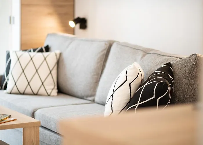 Jegmadar & Fekete Golya Apartmanok